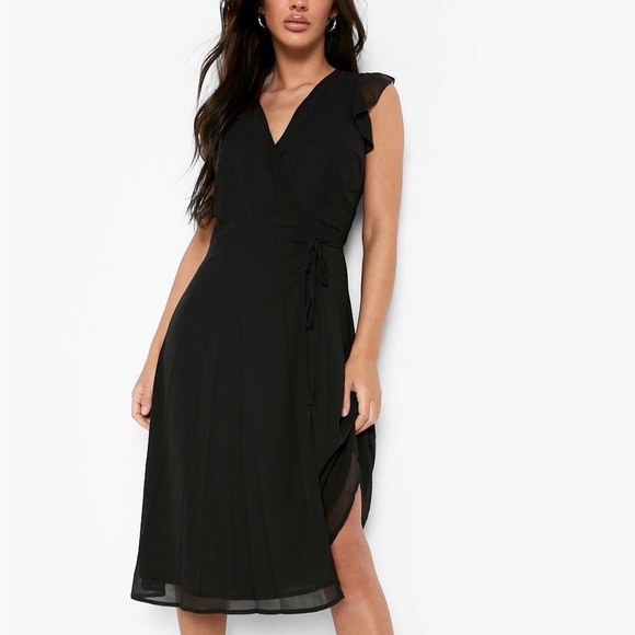 Dresses & Skirts - Black Formal Dress